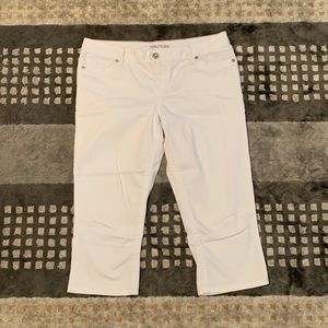 White Women’s Capris